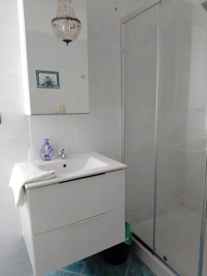 Da Qui, Il Mare Apartment Genoa Italy